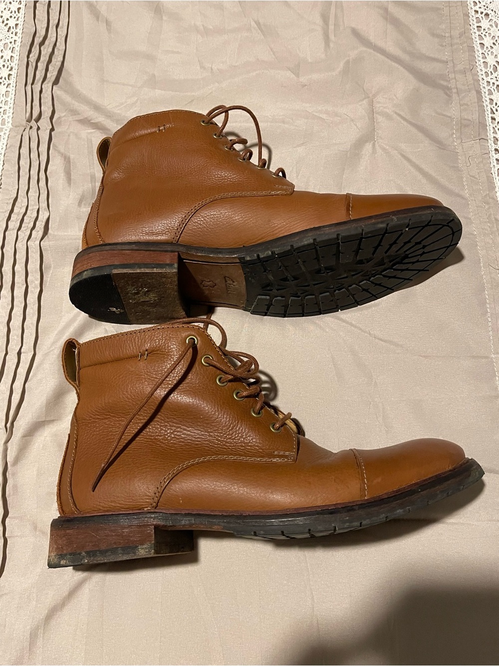 Clarks Men's Brown Leather Lace-Up Cap-Toe Boots